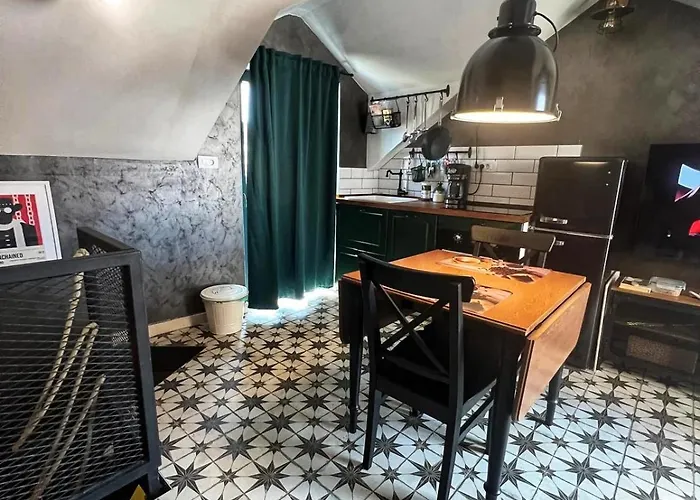 Domus Lapidea 아파트