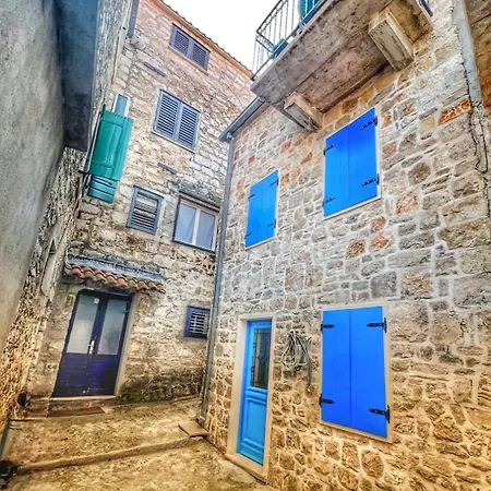 Domus Lapidea